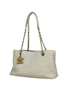 Chanel Stitch Chain Tote CC Logo Charm Chevron Shoulder Bag